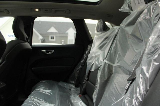 Photo of 2025 Grey Volvo XC60 Plug-In Hybrid