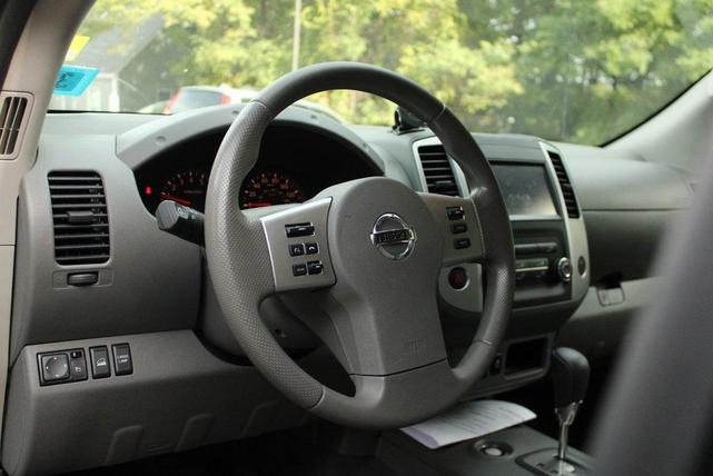 Photo of 2020 Magnetic Black Pearl Nissan Frontier