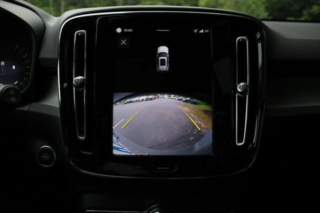Photo of 2026 Grey Volvo XC40