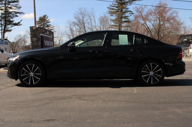 Photo of 2024 Onyx Black Metallic Volvo S60 Recharge Plug-In Hybrid