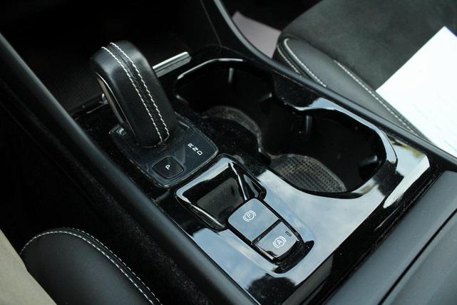 Photo of 2019 Osmium Grey Metallic Volvo XC40