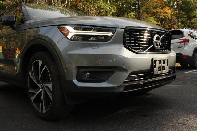 Photo of 2019 Osmium Grey Metallic Volvo XC40