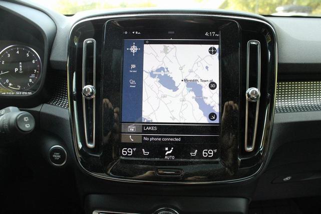 Photo of 2019 Osmium Grey Metallic Volvo XC40