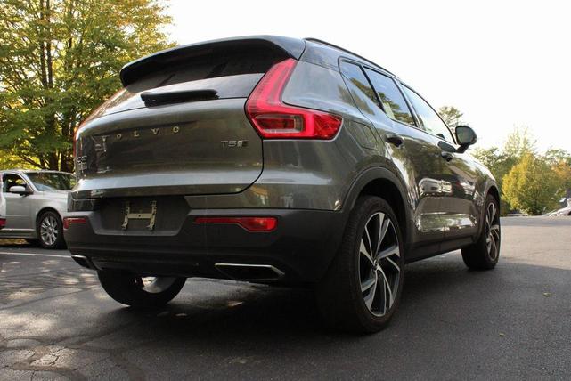 Photo of 2019 Osmium Grey Metallic Volvo XC40