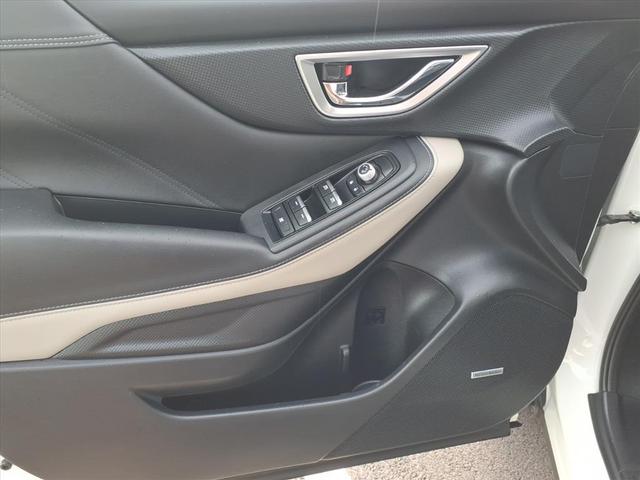 Photo of 2022 Crystal White Pearl Subaru Forester