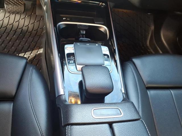 Photo of 2020 Polar White Mercedes-Benz GLB 250