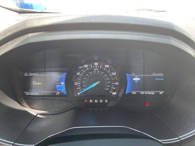 Photo of 2022 Silver Metallic Ford Edge