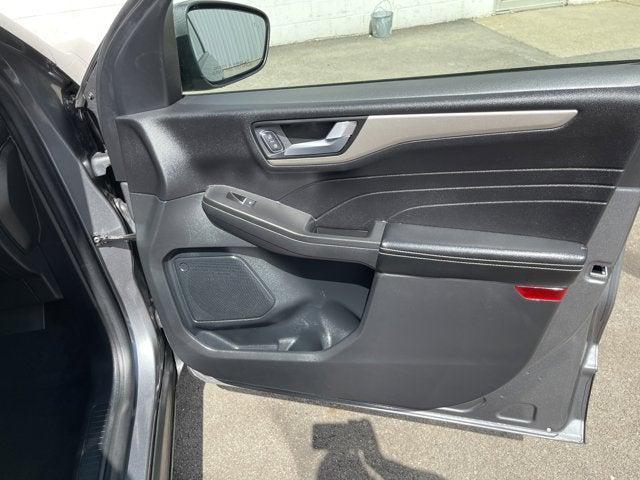 Photo of 2021 Carbonized Gray Metallic Ford Escape