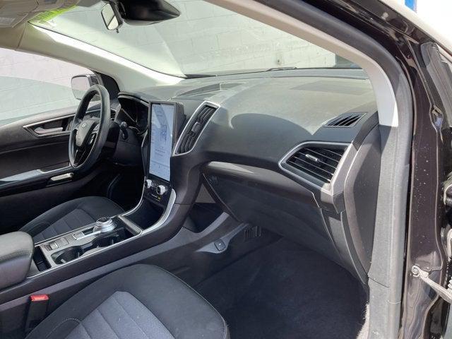 Photo of 2023 Agate Black Metallic Ford Edge
