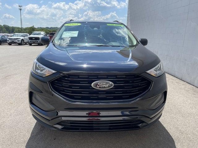 Photo of 2023 Agate Black Metallic Ford Edge