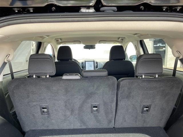 Photo of 2023 Agate Black Metallic Ford Edge