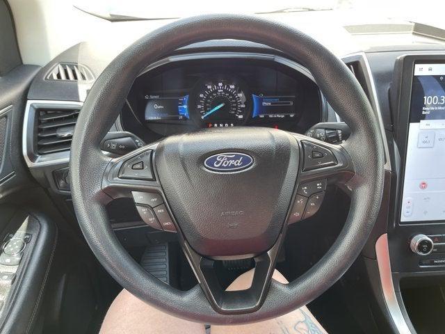 Photo of 2023 Agate Black Metallic Ford Edge