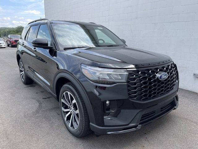Photo of 2025 Agate Black Metallic Ford Explorer