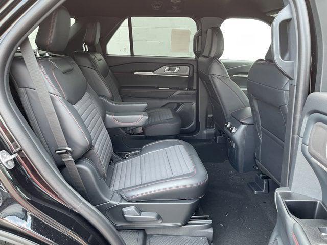Photo of 2025 Agate Black Metallic Ford Explorer