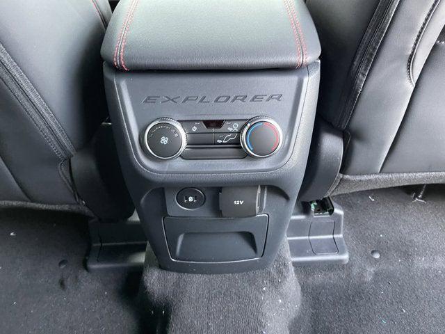 Photo of 2025 Agate Black Metallic Ford Explorer