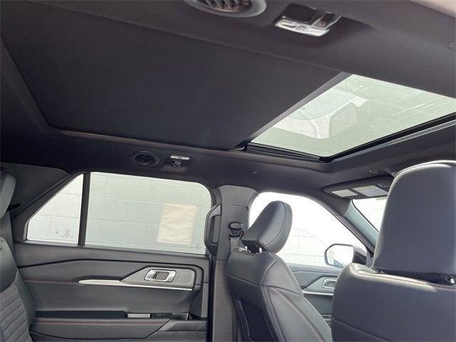 Photo of 2025 Rapid Red Metallic Tinted Clearcoat Ford Explorer