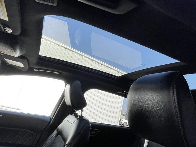 Photo of 2022 Atlas Blue Metallic Ford Edge