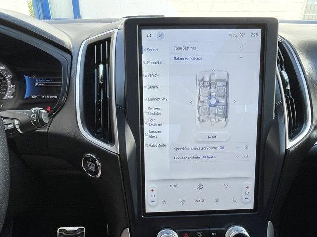 Photo of 2022 Atlas Blue Metallic Ford Edge
