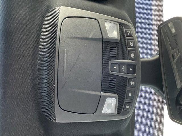 Photo of 2022 Atlas Blue Metallic Ford Edge