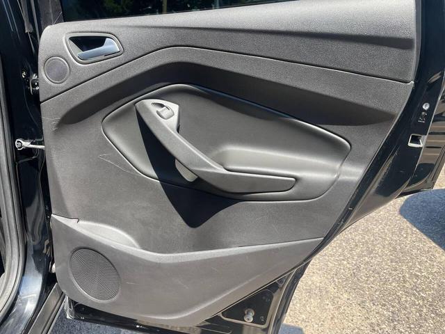 Photo of 2017 Shadow Black Ford Escape