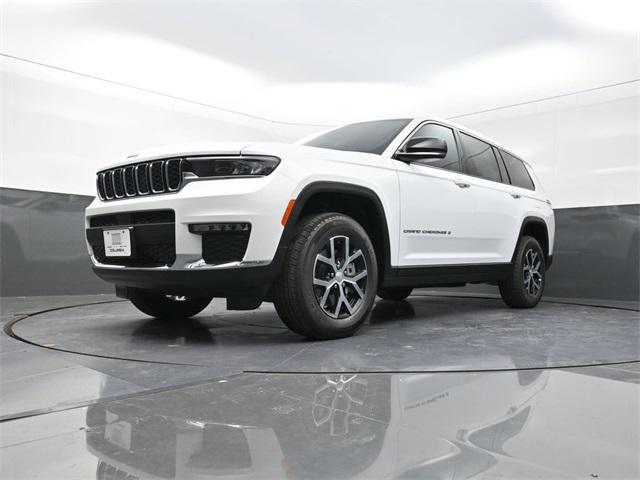 Photo of 2025 Bright White Clearcoat Jeep Grand Cherokee L