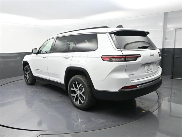 Photo of 2025 Bright White Clearcoat Jeep Grand Cherokee L