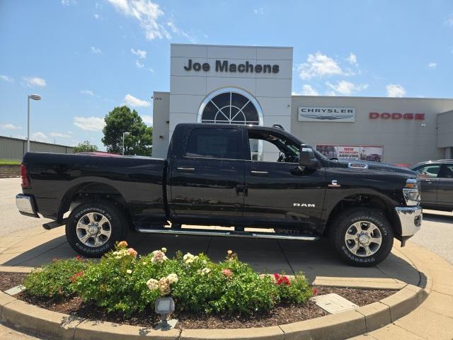 Photo of 2025 Diamond Black Crystal Pearlcoat RAM 2500