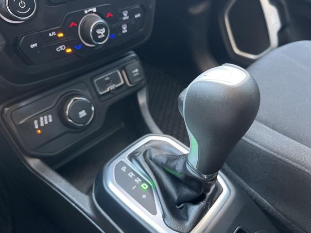 Photo of 2020 Black Clearcoat Jeep Renegade
