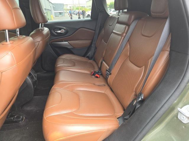 Photo of 2019 Olive Green Pearlcoat Jeep Cherokee