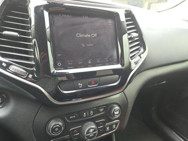 Photo of 2019 Olive Green Pearlcoat Jeep Cherokee