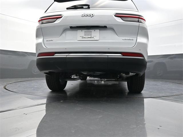 Photo of 2025 Bright White Clearcoat Jeep Grand Cherokee L