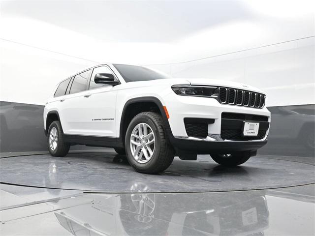 Photo of 2025 Bright White Clearcoat Jeep Grand Cherokee L
