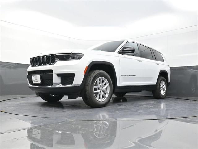 Photo of 2025 Bright White Clearcoat Jeep Grand Cherokee L
