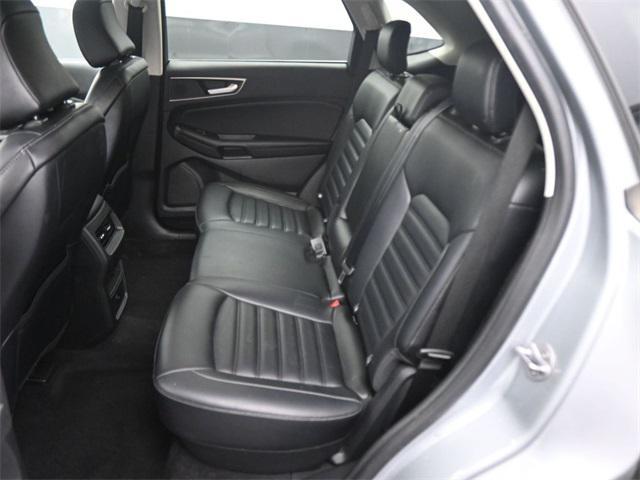 Photo of 2024 Silver Metallic Ford Edge