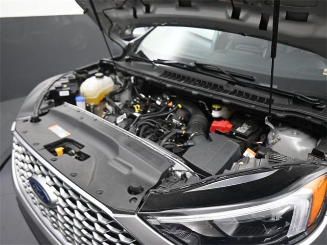 Photo of 2024 Silver Metallic Ford Edge