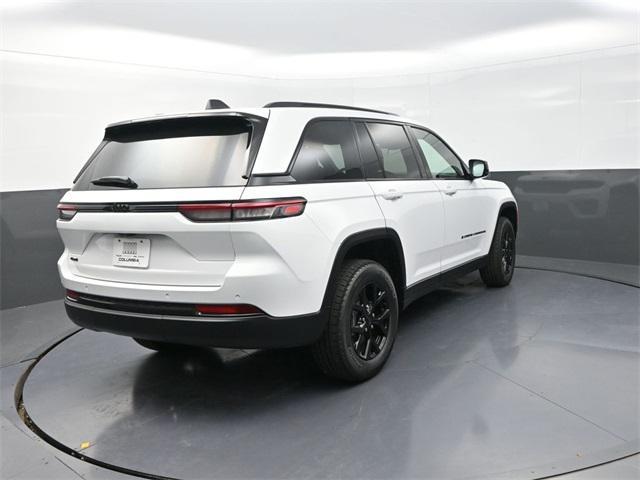 Photo of 2025 Bright White Clearcoat Jeep Grand Cherokee