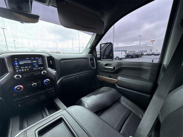 Photo of 2022 Onyx Black GMC Sierra 2500
