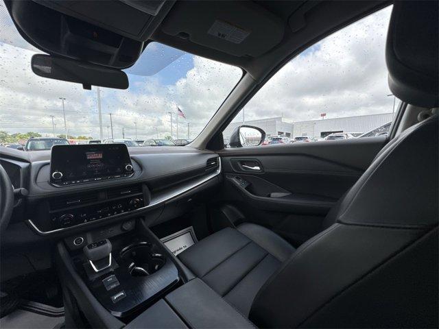 Photo of 2023 Gun Metallic Nissan Rogue