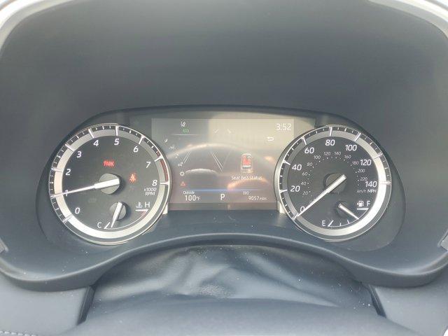 Photo of 2022 Pearl Toyota Highlander