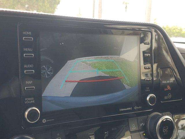 Photo of 2022 Pearl Toyota Highlander