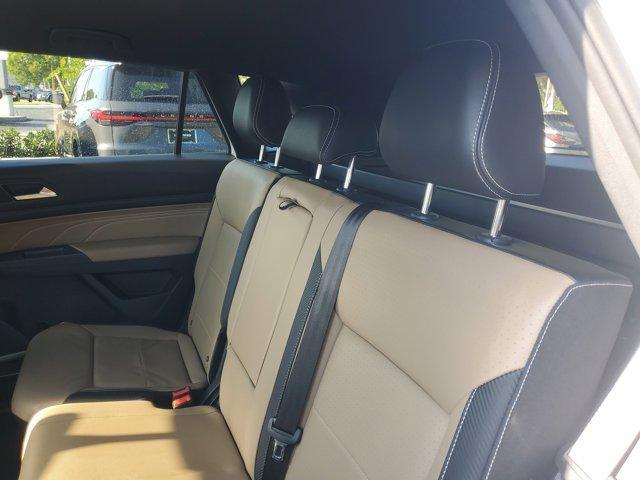 Photo of 2021 Pure White Volkswagen Atlas Cross Sport
