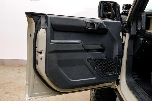Photo of 2025 Tan Ford Bronco
