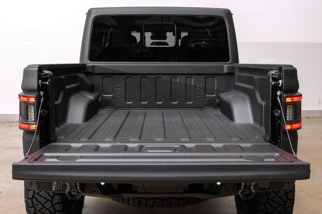 Photo of 2025 Black Clearcoat Jeep Gladiator