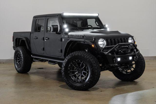 Photo of 2025 Black Clearcoat Jeep Gladiator