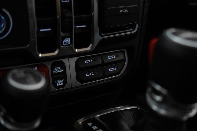 Photo of 2025 Black Clearcoat Jeep Gladiator