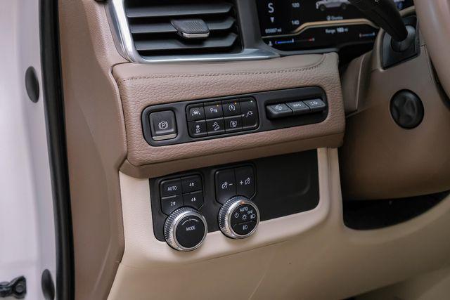 Photo of 2022 White GMC Yukon