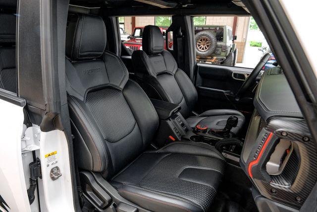 Photo of 2023 Oxford White Ford Bronco