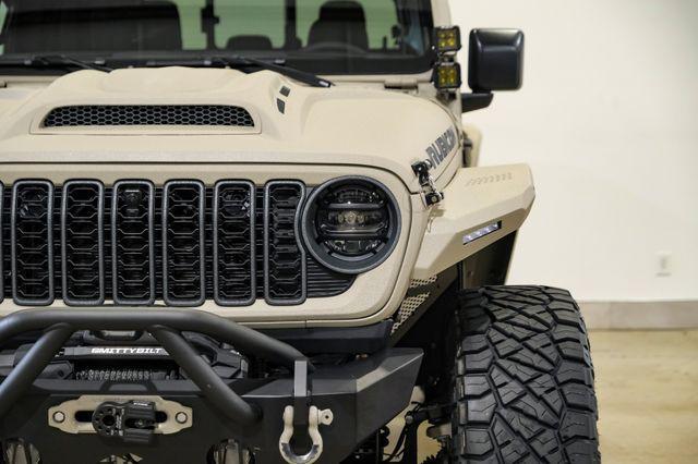 Photo of 2025 Tan Jeep Gladiator