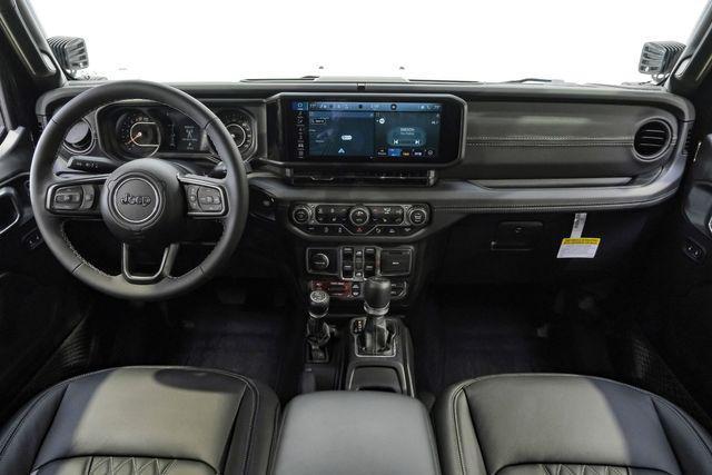 Photo of 2025 Tan Jeep Gladiator