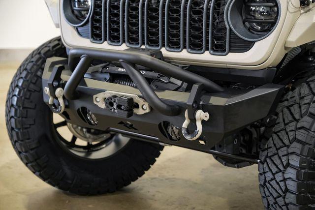 Photo of 2025 Tan Jeep Gladiator